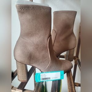 Dolce Vita Petya Taupe Booties, Size 6.5